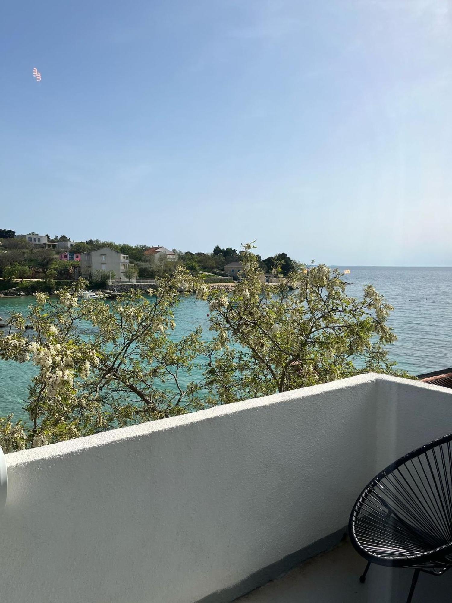Apartments By The Sea Potocnica, Pag - 222 نوفاليا المظهر الخارجي الصورة
